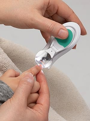 Safety 1st light zoom baby nail clipper magnifying glass LED emery board trimming easy grip handle